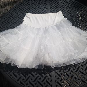 White Crinoline